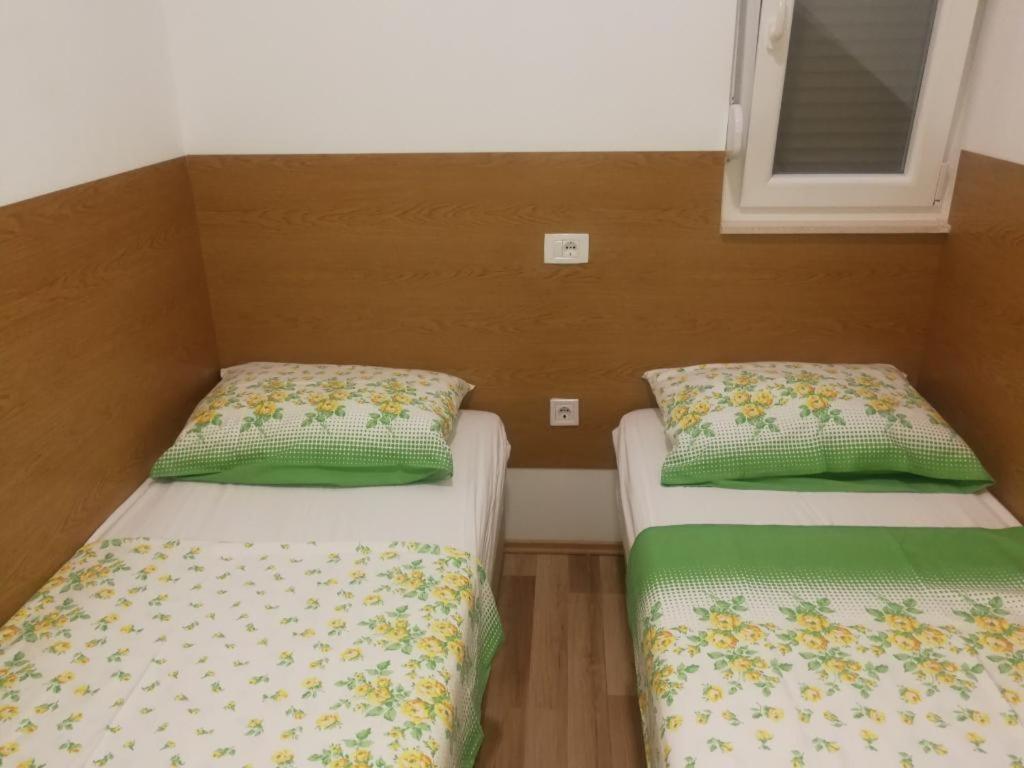 Apartman Darko Rogoznica  Eksteriør bilde